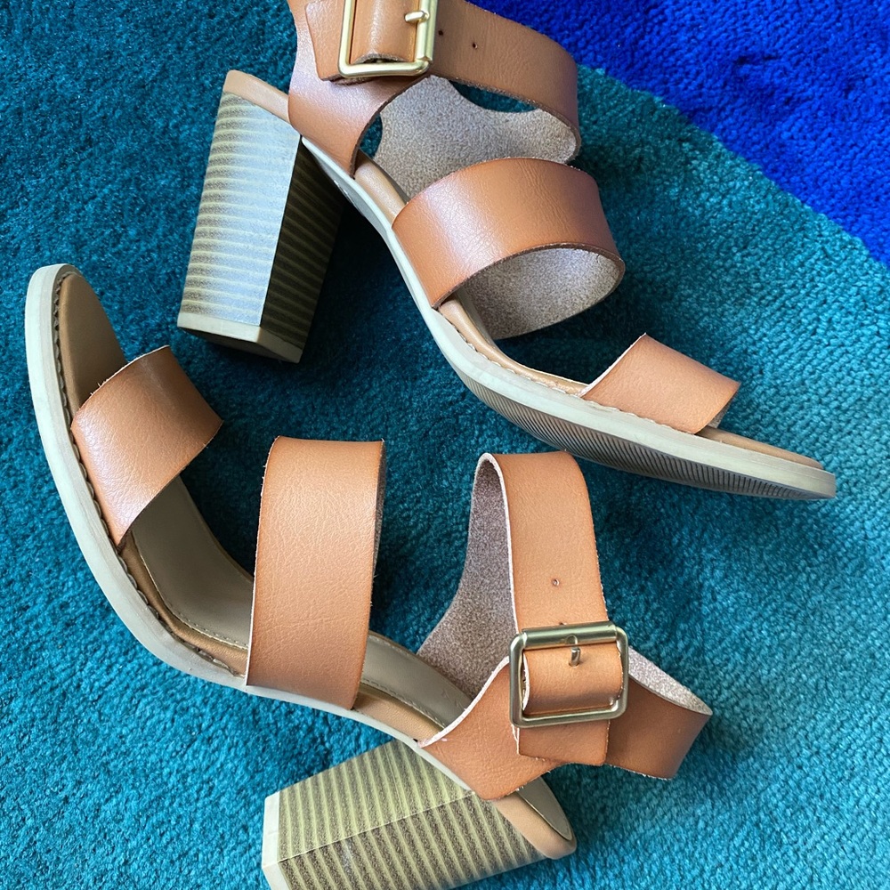 Old Navy Faux-Leather 3in. Block Heel Sandals